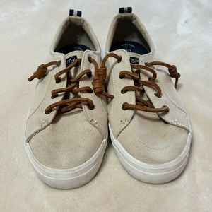 Sperry Women’s Crest Vibe Sneaker  8.5